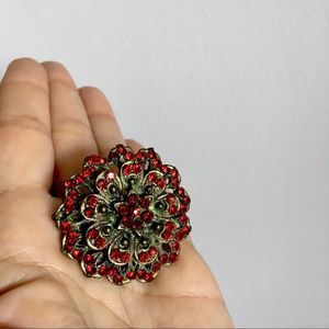 Vintage red rhinestone flower shape costume jewellery hair clip accessory brooch